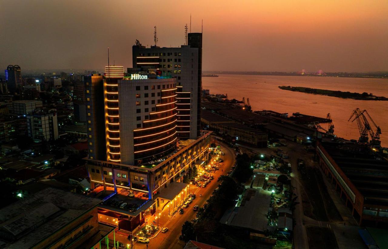 Hilton Kinshasa Hotel Exterior foto